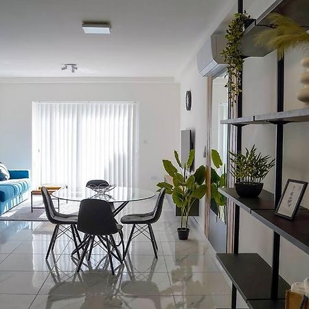 Luxurious Apartment Next To The Sea Gzira Eksteriør bilde