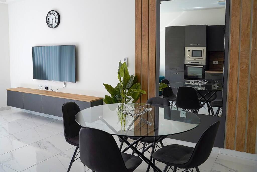 Luxurious Apartment Next To The Sea Gzira Eksteriør bilde